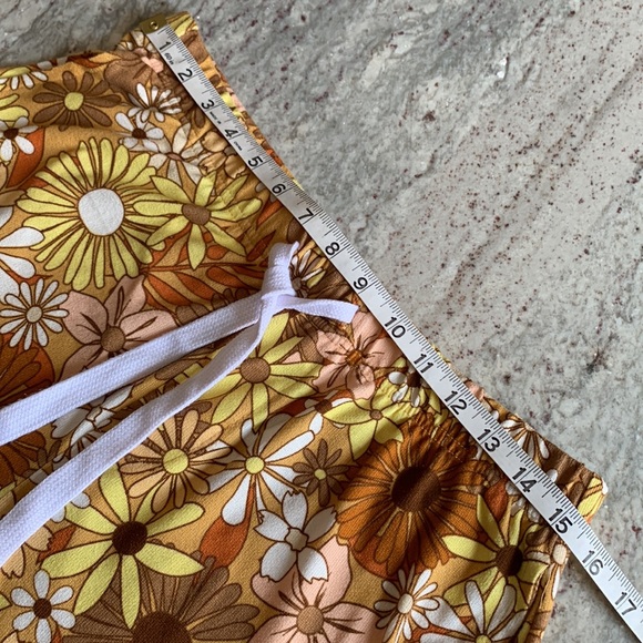 Retro Floral Design Pull on Lounge Shorts - Picture 8 of 10
